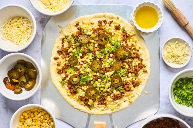 how to make chorizo corn pizza