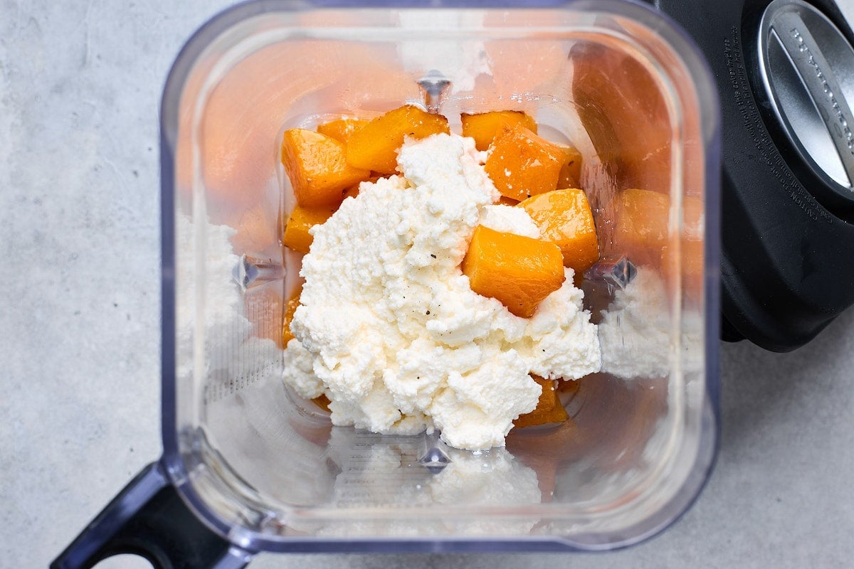 roasted butternut squash and ricotta cheese in blender.