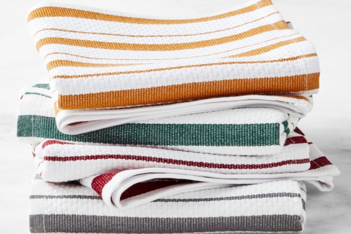 Williams Sonoma Classic Autumn Towels