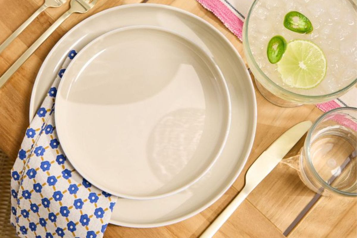 best outdoor dinnerware