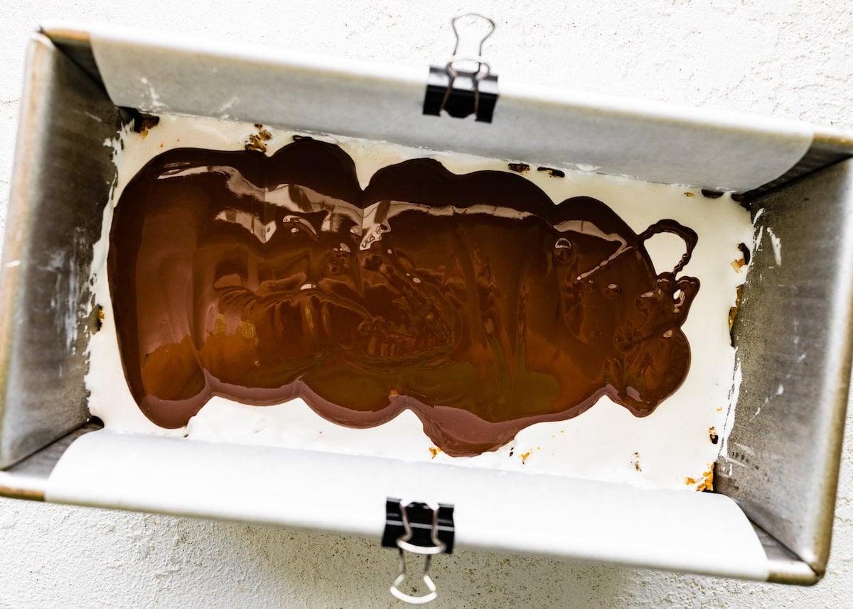 marshmallow cream and melted chocolate in loaf pan to make no bake peanut butter s'mores bars.