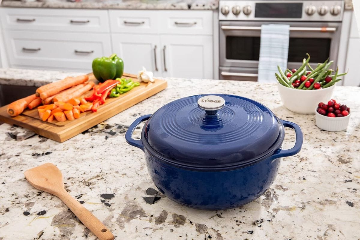 Lodge dutch oven