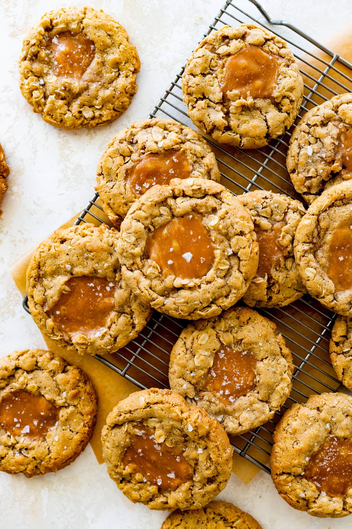 brown butter caramel oatmeal cookies on cooling rack.