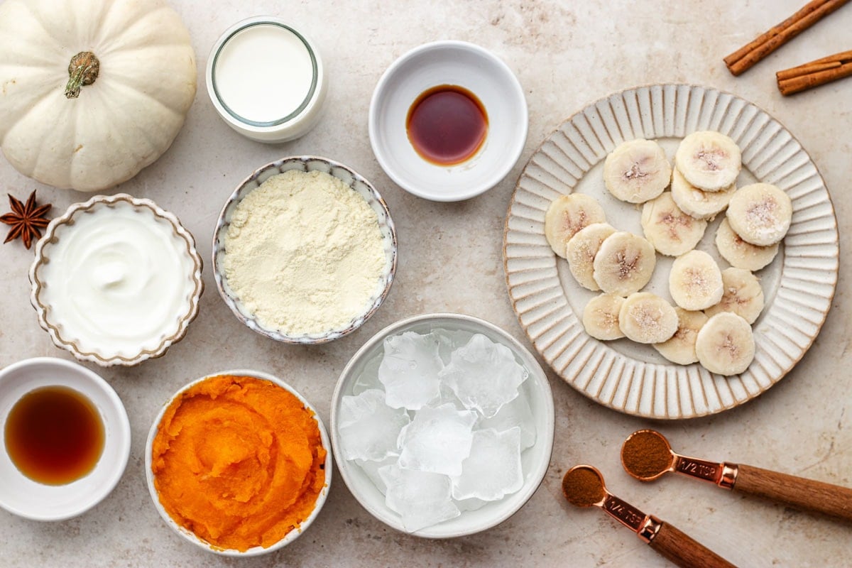 ingredients to make pumpkin smoothie.